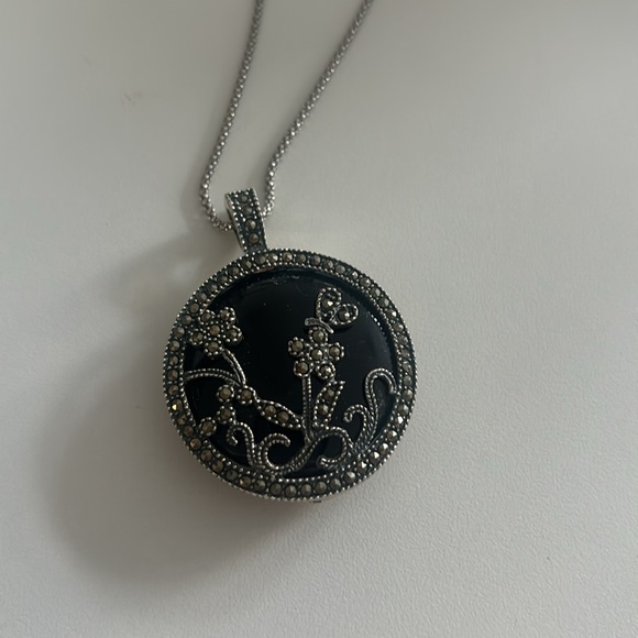 STERLING SILVER 925 FLORAL MARCASITE ONYX PENDANT NECKLACE - Picture 7 of 8